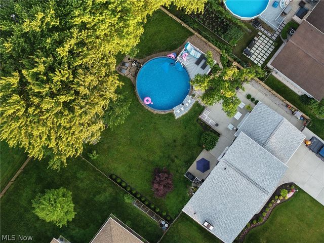 8407 Barton Drive, Strongsville, OH 44149