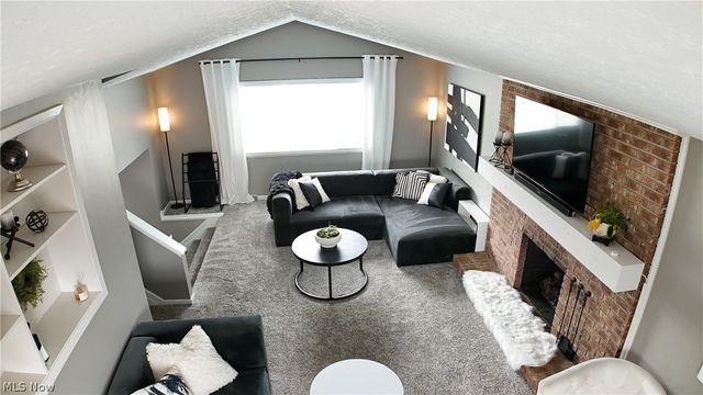 8407 Barton Drive, Strongsville, OH 44149