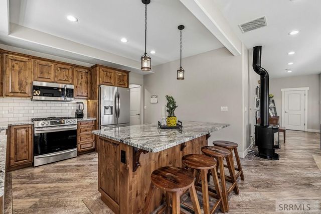 231 S 3421 W, Rexburg, ID 83440