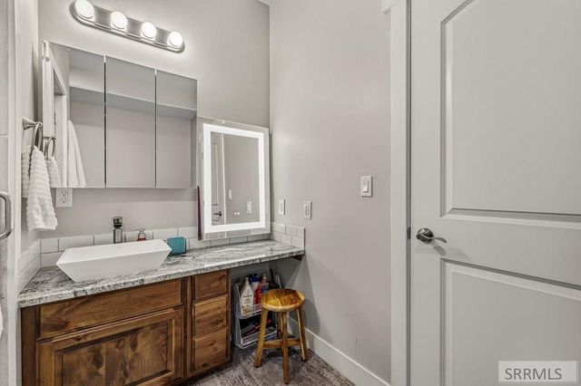 231 S 3421 W, Rexburg, ID 83440