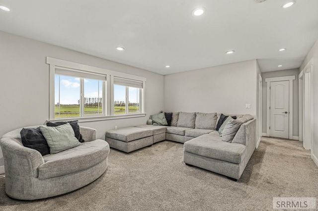231 S 3421 W, Rexburg, ID 83440