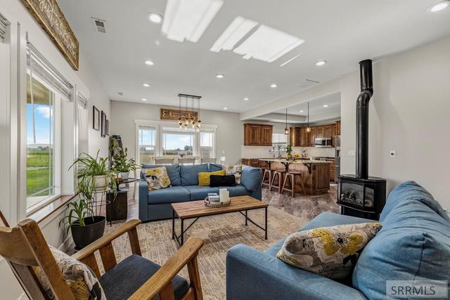 231 S 3421 W, Rexburg, ID 83440