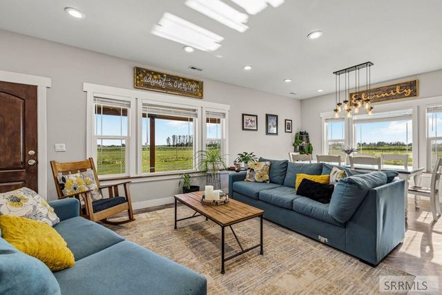 231 S 3421 W, Rexburg, ID 83440