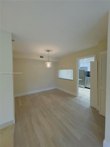 2000 Towerside 309, Miami, FL 33138