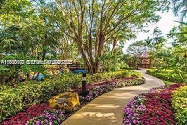 2000 Towerside 309, Miami, FL 33138