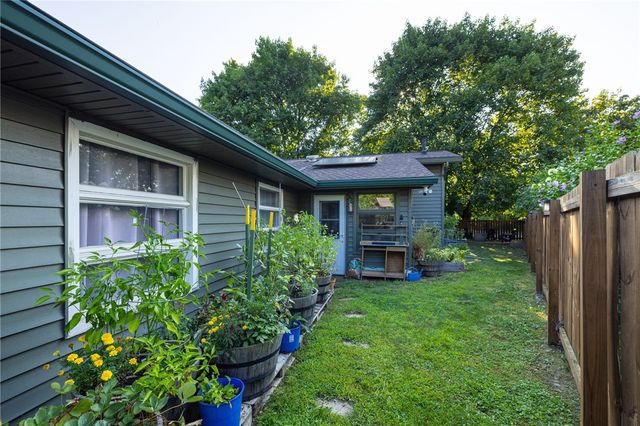 15 Victoria Drive, Brighton, NY 14618