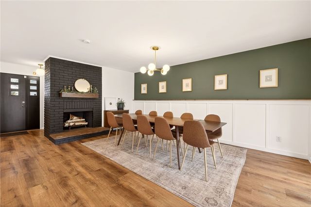 15 Victoria Drive, Brighton, NY 14618