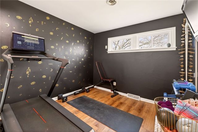 15 Victoria Drive, Brighton, NY 14618