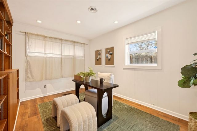 15 Victoria Drive, Brighton, NY 14618