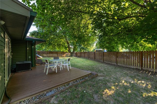 15 Victoria Drive, Brighton, NY 14618