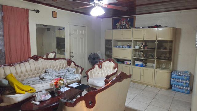 2351 NW 104TH Terrace, Miami, FL 33147