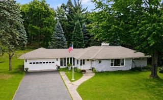 4309 Sunnybrook Drive, Kalamazoo, MI 49008
