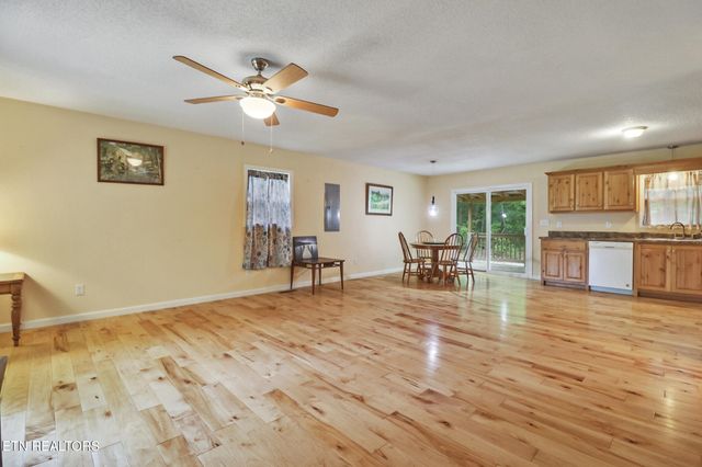 903 Riverchase Tr, Clarkrange, TN 38553