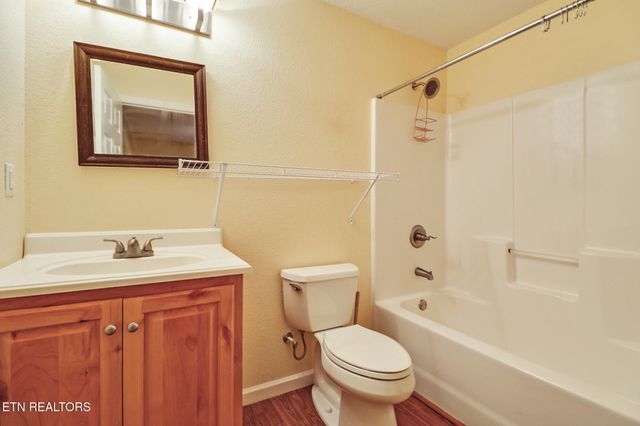 903 Riverchase Tr, Clarkrange, TN 38553
