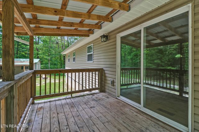 903 Riverchase Tr, Clarkrange, TN 38553