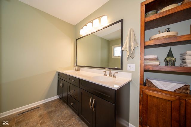 1546 E Hwy 26, Hartford City, IN 47348