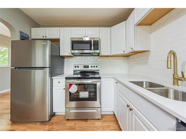 2976 Olive St, Denver, CO 80207