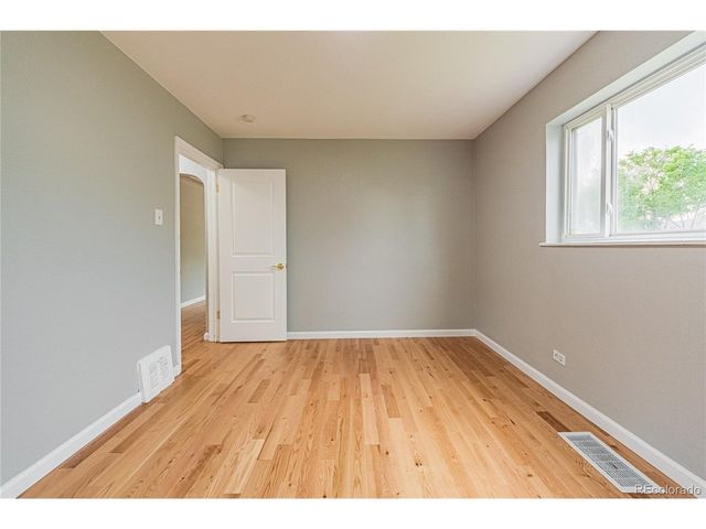 2976 Olive St, Denver, CO 80207