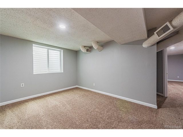 2976 Olive St, Denver, CO 80207