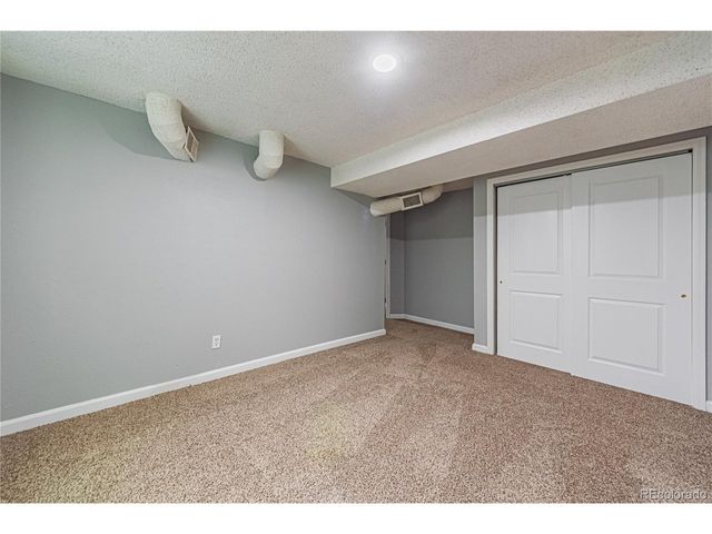 2976 Olive St, Denver, CO 80207