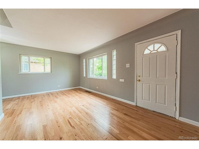 2976 Olive St, Denver, CO 80207