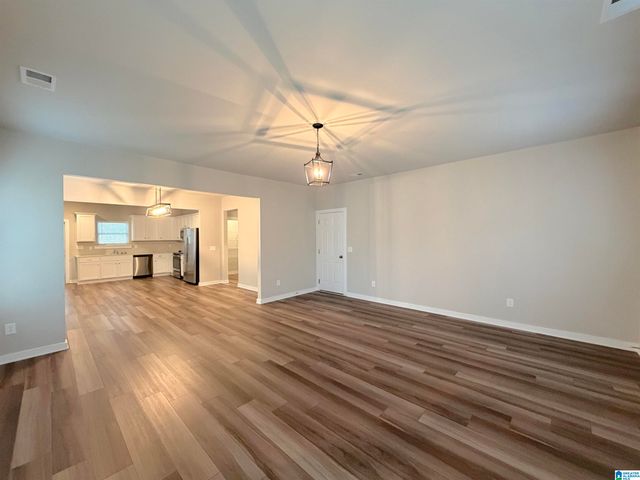 285 AVALON WAY, Clanton, AL 35045