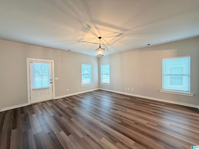 285 AVALON WAY, Clanton, AL 35045