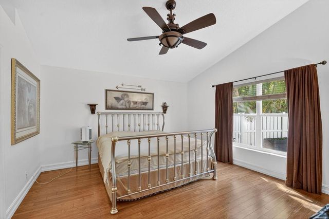 2725 Pointe Circle, Greenacres, FL 33413