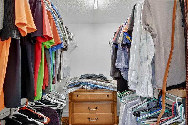 2725 Pointe Circle, Greenacres, FL 33413