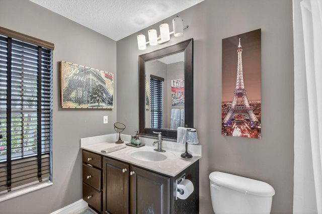 2725 Pointe Circle, Greenacres, FL 33413