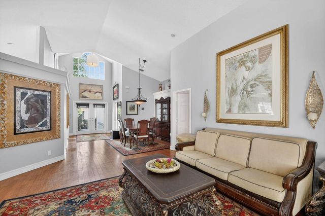 2725 Pointe Circle, Greenacres, FL 33413