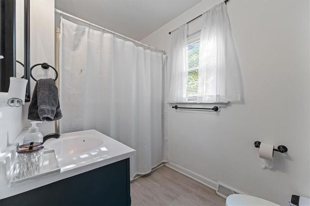 5729 PARALLEL Parkway, Kansas City, KS 66104