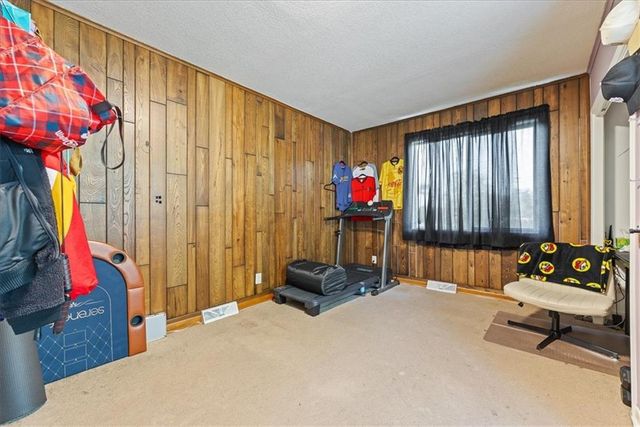 5729 PARALLEL Parkway, Kansas City, KS 66104