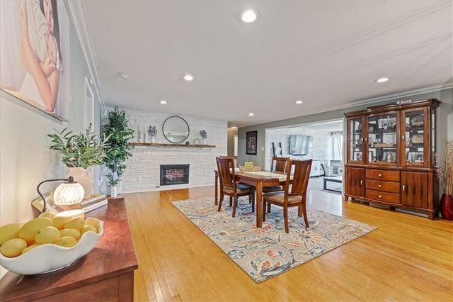 5729 PARALLEL Parkway, Kansas City, KS 66104