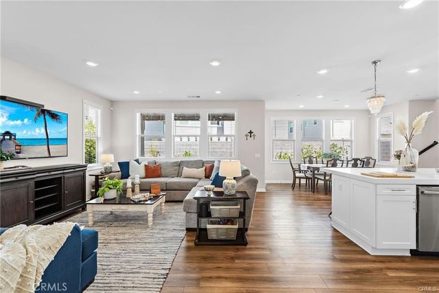 17 Tomillo Ln, Rancho Mission Viejo, CA 92694