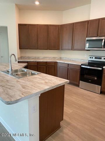 10469 COLLINS FLD Circle, Jacksonville, FL 32222