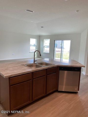 10469 COLLINS FLD Circle, Jacksonville, FL 32222