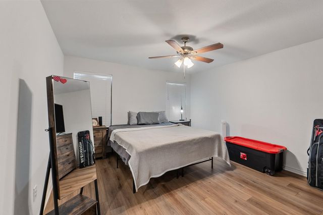 113 Stratton LN, Jarrell, TX 76537