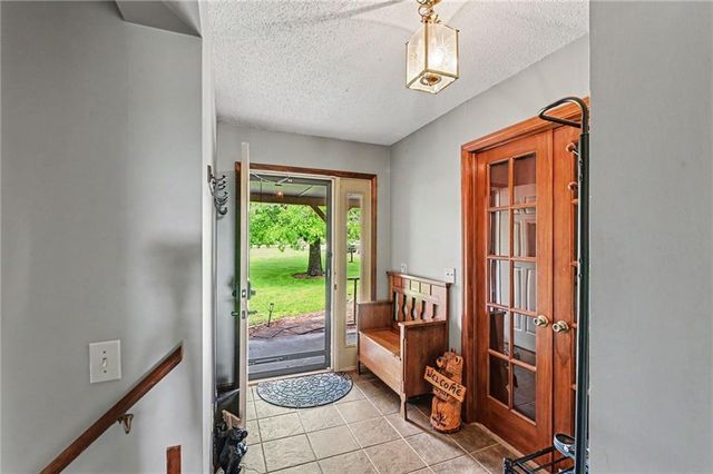 1301 W 8th Street, Edgerton, KS 66021