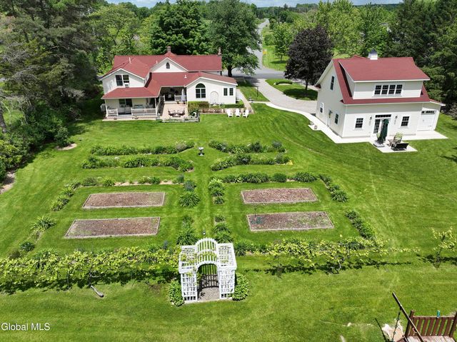 944 Stony Point Road, Schodack, NY 12033