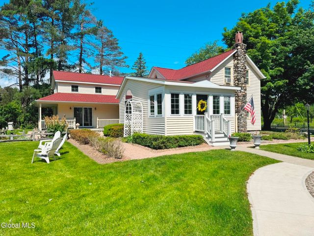 944 Stony Point Road, Schodack, NY 12033