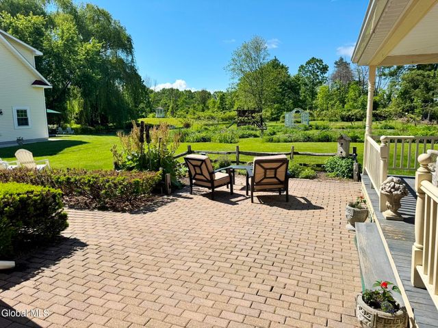 944 Stony Point Road, Schodack, NY 12033