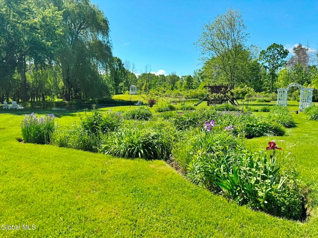 944 Stony Point Road, Schodack, NY 12033
