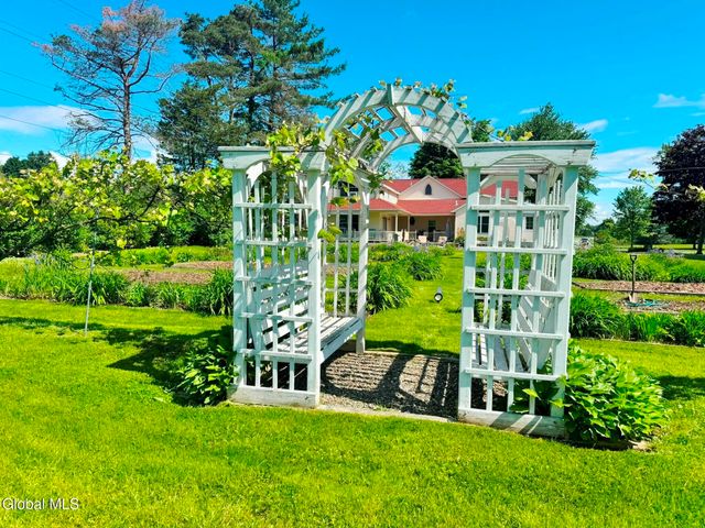 944 Stony Point Road, Schodack, NY 12033