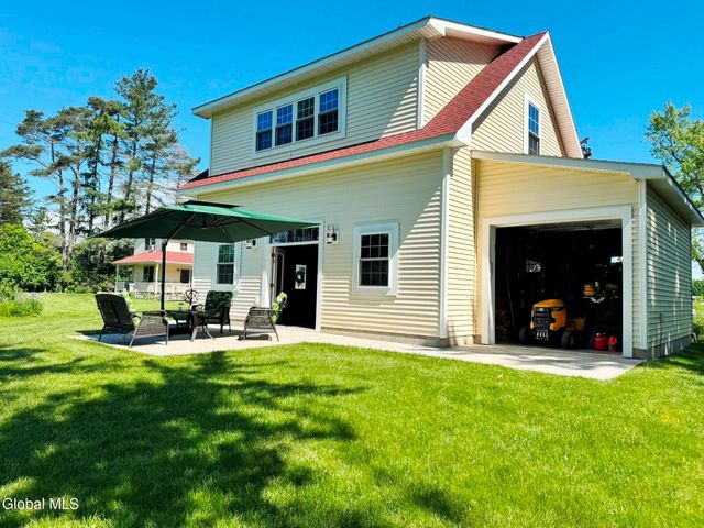 944 Stony Point Road, Schodack, NY 12033