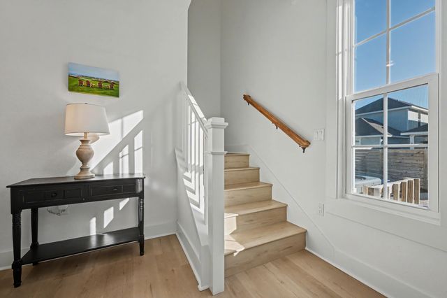 141 S H Street, Pensacola, FL 32502