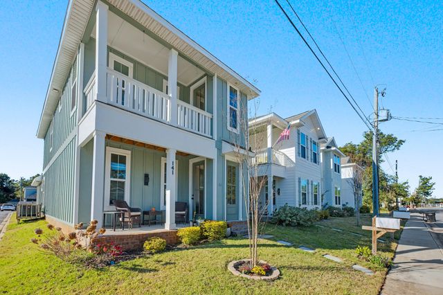 141 S H Street, Pensacola, FL 32502