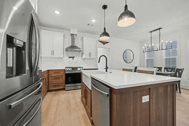 141 S H Street, Pensacola, FL 32502