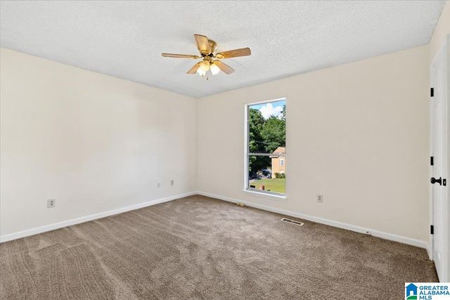 9577 EASTPOINTE CIRCLE, Birmingham, AL 35217