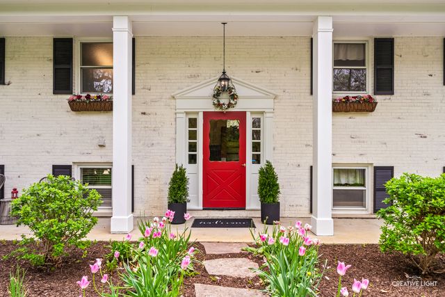 41W880 White Oak Lane, St. Charles, IL 60175